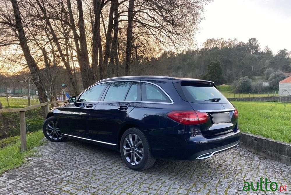 2018' Mercedes-Benz Classe C photo #5