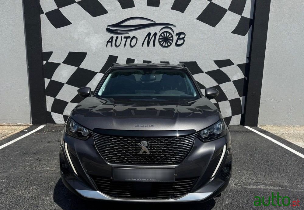 2021' Peugeot 2008 photo #3