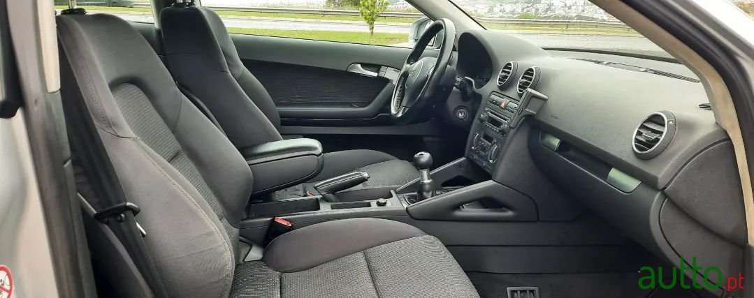 2004' Audi A3 Sport photo #4