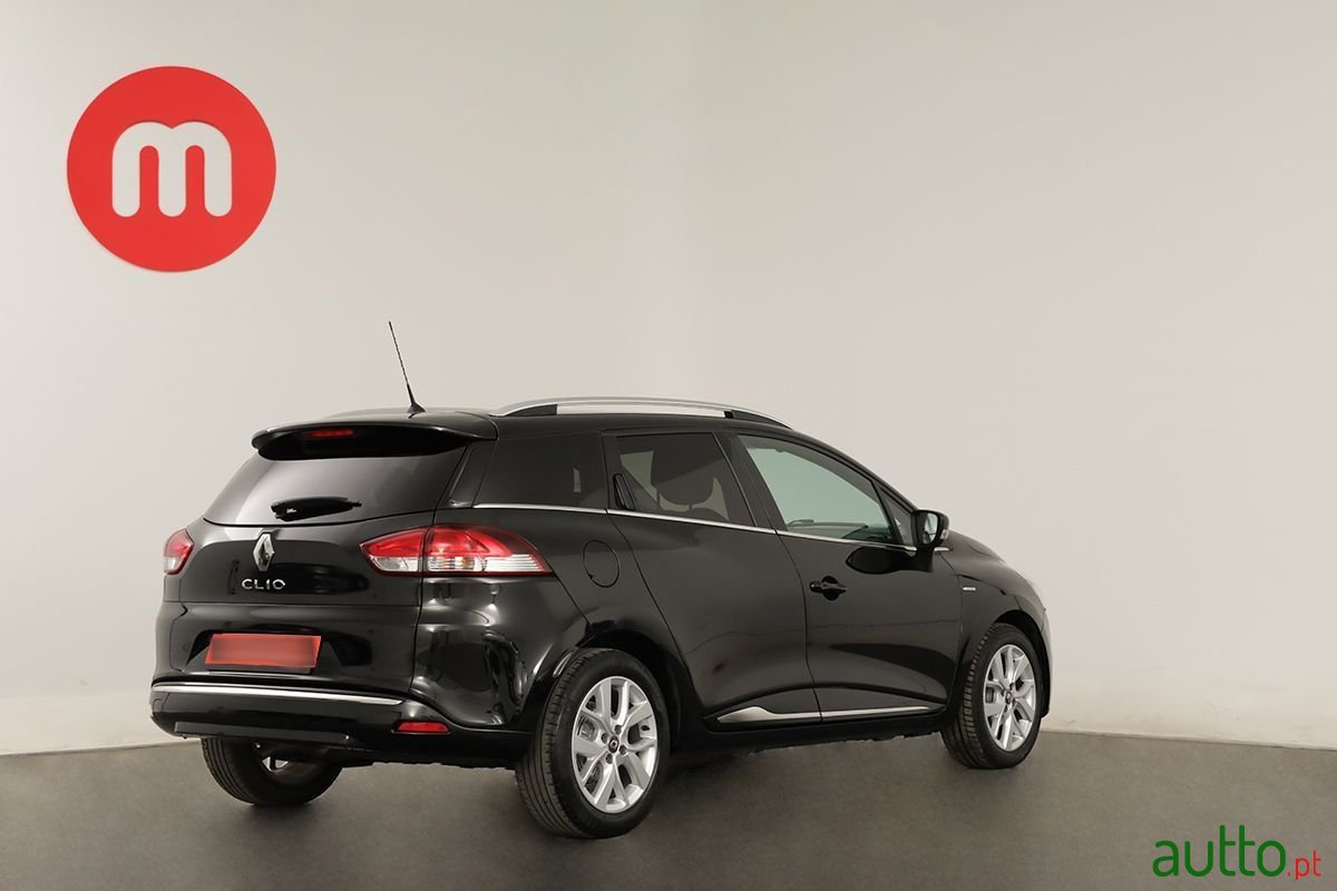 2018' Renault Clio Sport Tourer photo #4