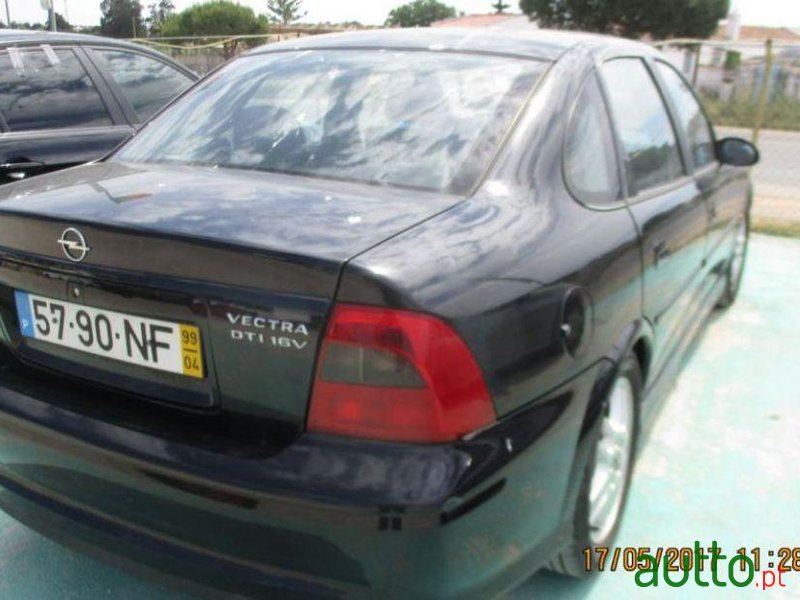 1999' Opel Vectra 2.0 Tdi Cd photo #4
