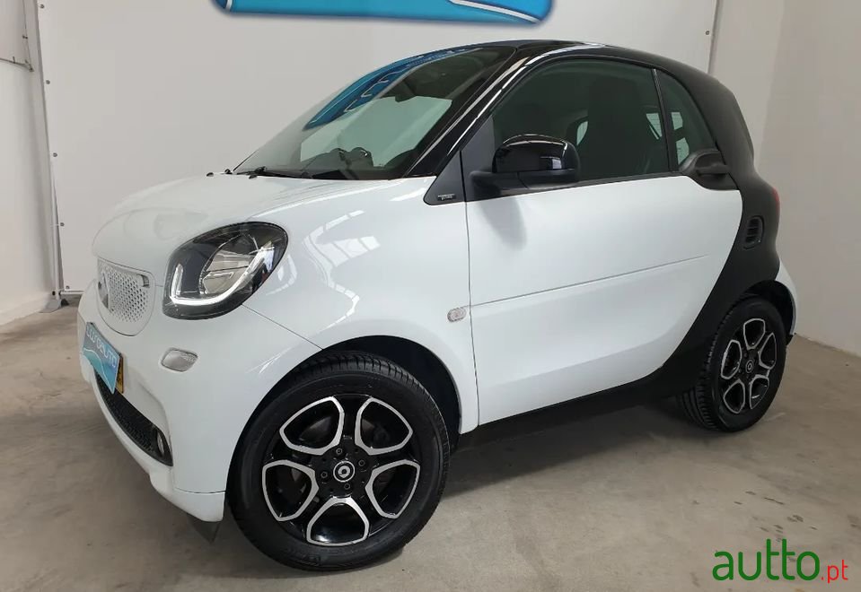 2015' Smart Fortwo photo #2