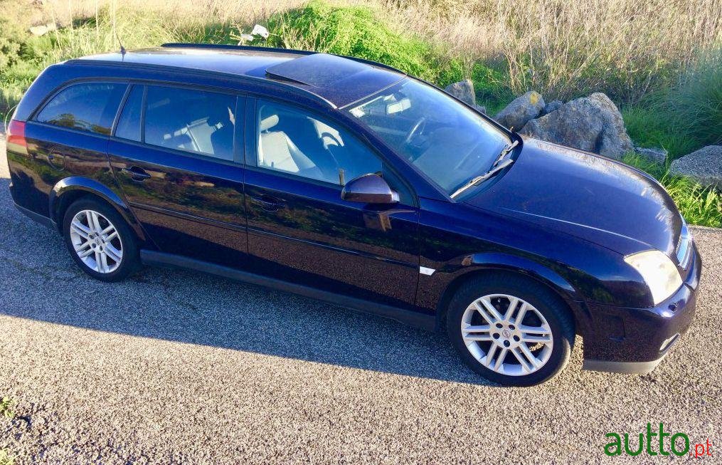 2005' Opel Vectra photo #1