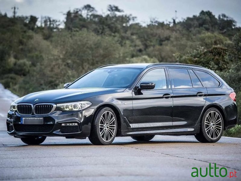 2017' BMW Série 5 D Pack M Auto photo #1