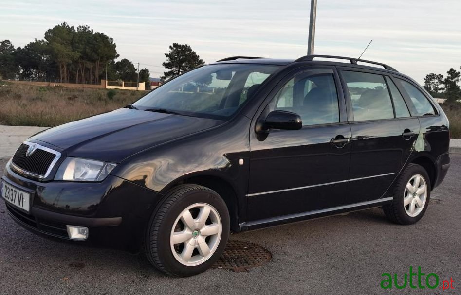 2003' Skoda Fabia Break photo #2