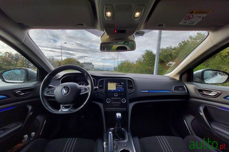 2016' Renault Megane photo #1