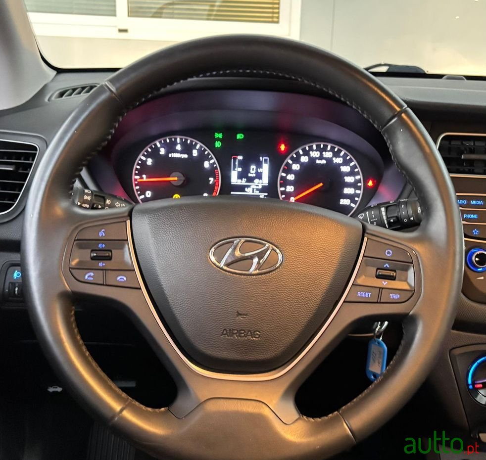 2019' Hyundai i20 photo #5