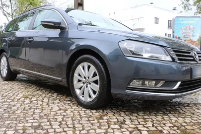 2011' Volkswagen Passat Variant