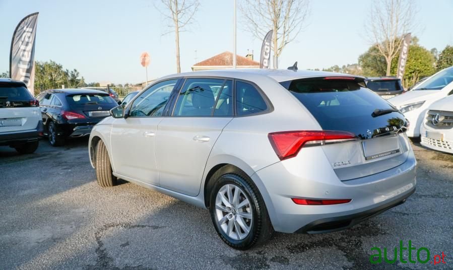 2022' Skoda Scala 1.0 Tsi Ambition photo #5