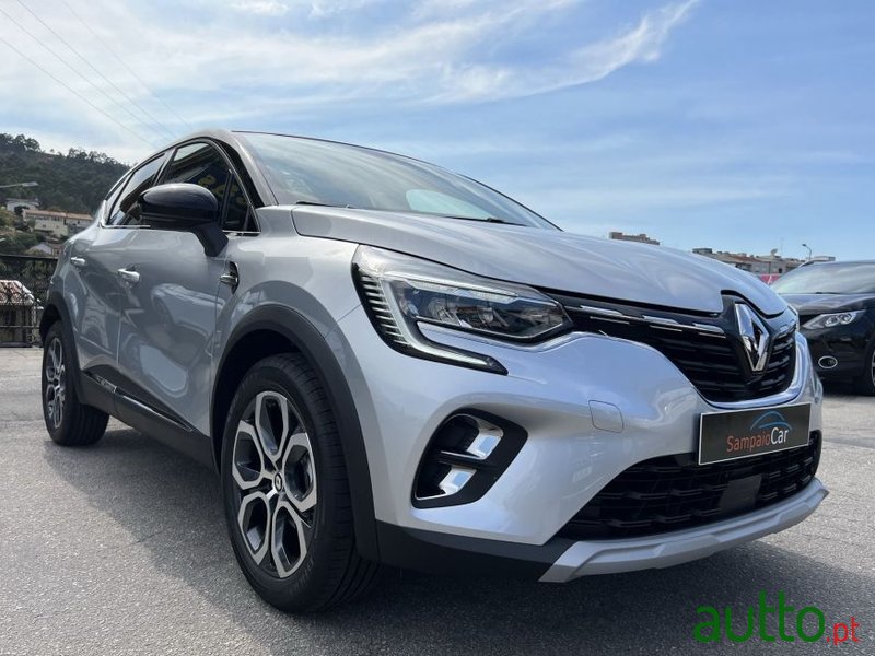 2022' Renault Captur photo #4