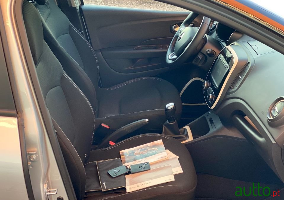 2018' Renault Captur photo #5