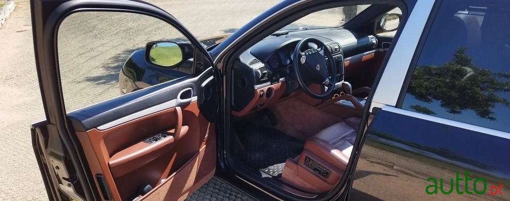 2008' Porsche Cayenne Tiptronic photo #6