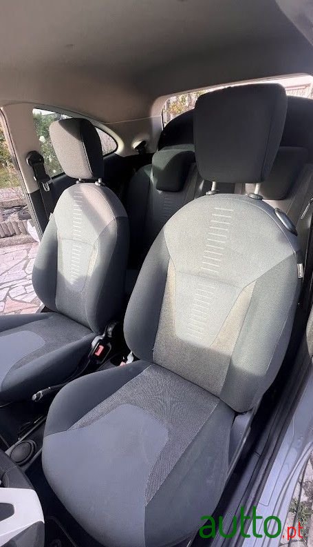 2010' Ford Ka 1.2 Concept photo #5