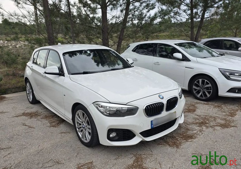 2016' BMW Série 1 D Pack M photo #4