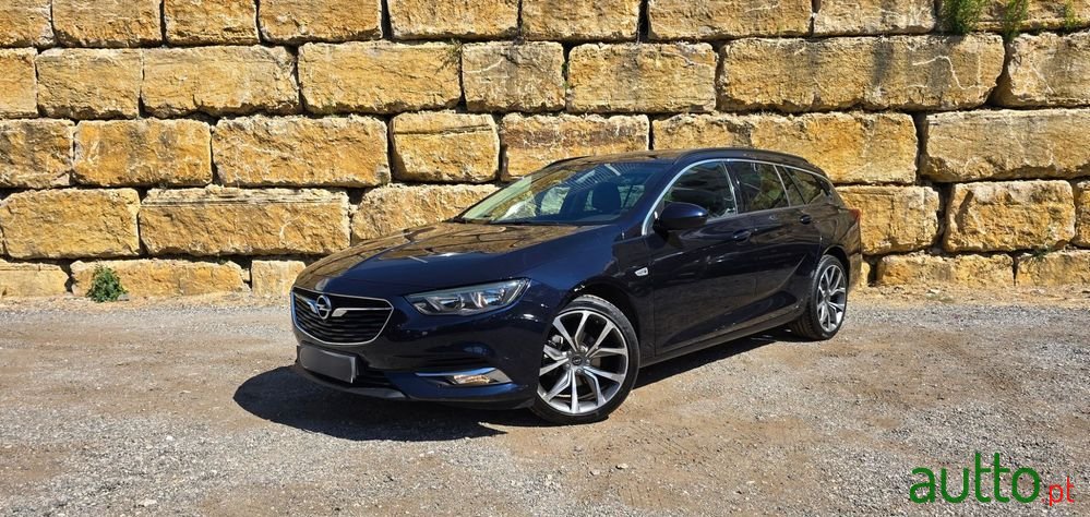 2020' Opel Insignia Sports Tourer photo #1