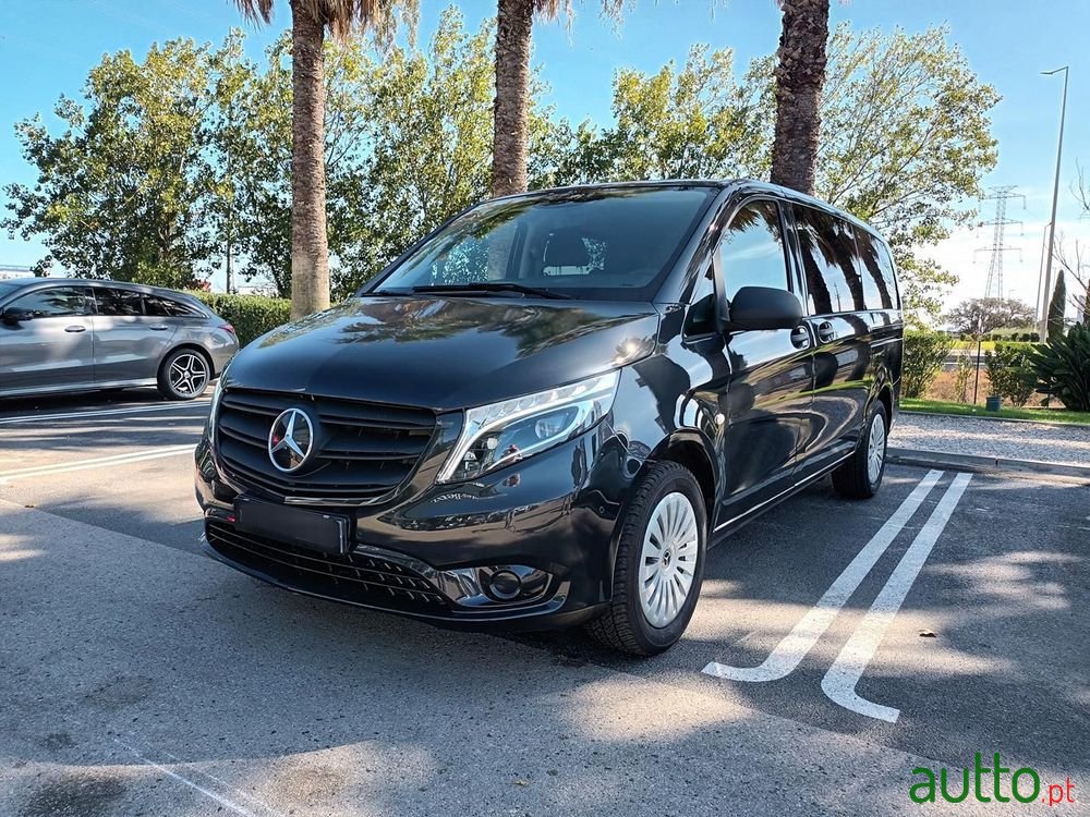 2022' Mercedes-benz Vito Tourer For Sale. Palmela, Portugal