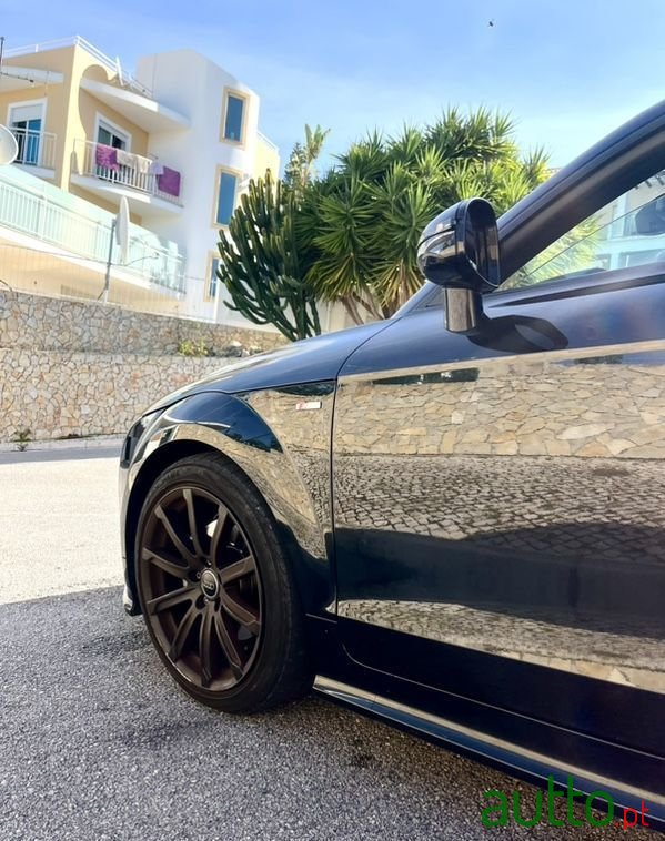 2013' Audi TT Coupé photo #2