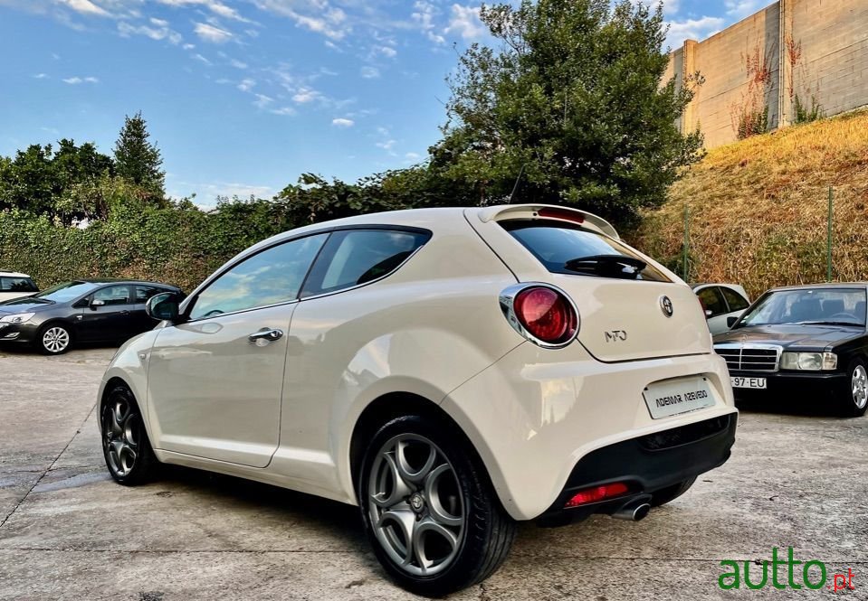 2011' Alfa Romeo MiTo photo #3