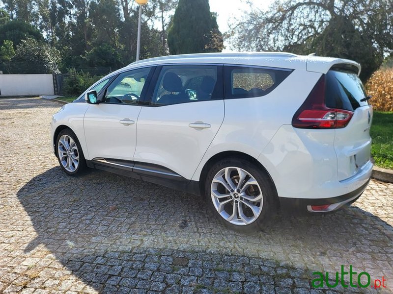 2018' Renault Grand Scenic photo #3