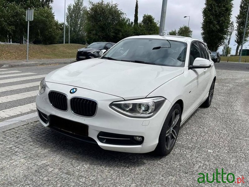 2014' BMW Série 1 I Line Sport photo #1