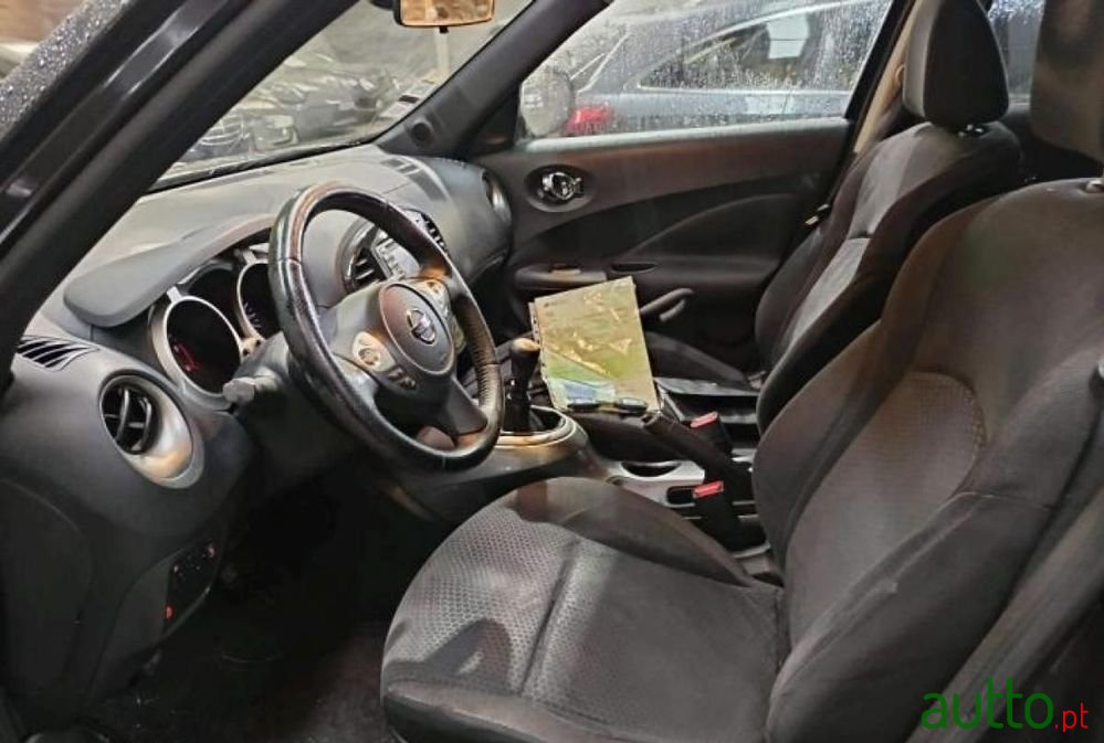 2010' Nissan Juke photo #2