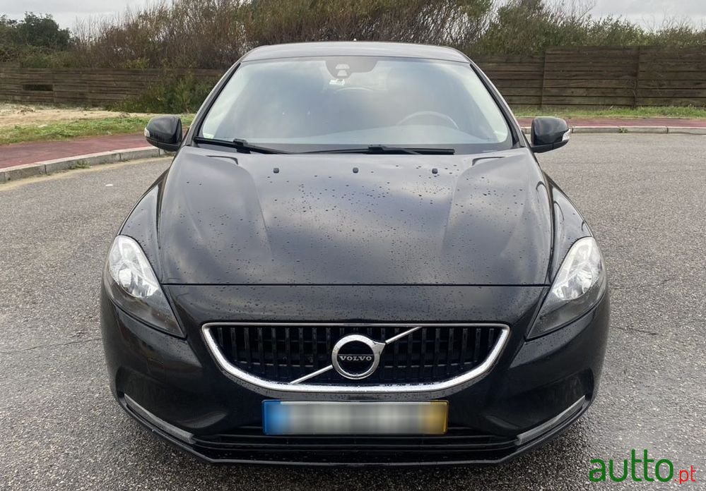 2016' Volvo V40 D2 photo #6