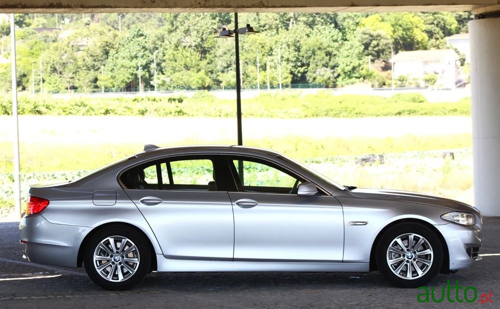 2013' BMW Série 5 D Line Luxury photo #5