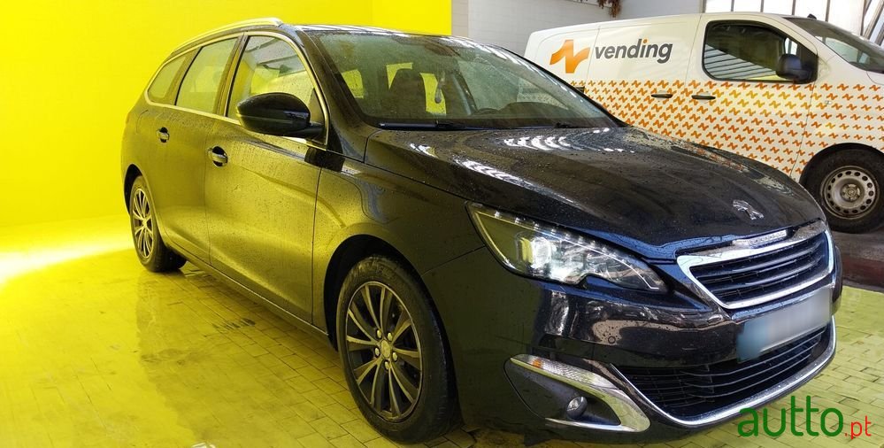 2015' Peugeot 308 1.6 Bluehdi Access photo #3