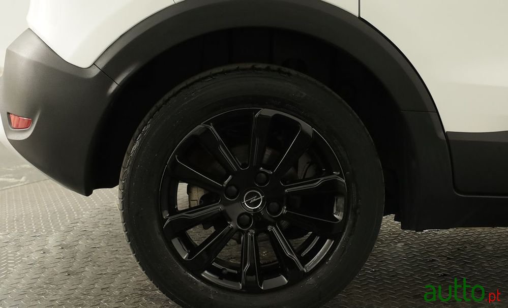 2023' Opel Crossland photo #5