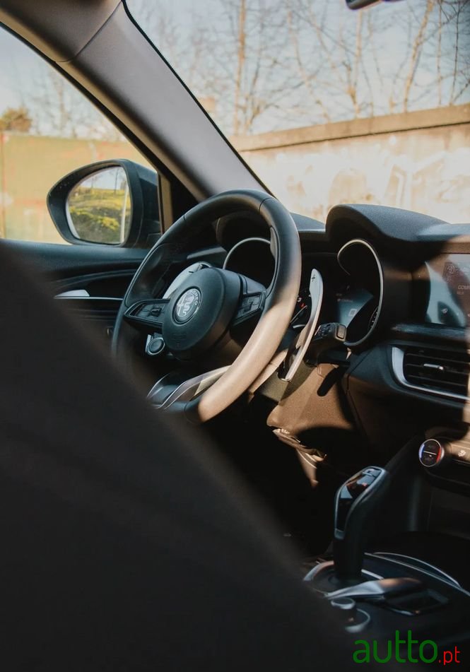 2020' Alfa Romeo Stelvio 2.2 D Super At8 photo #5