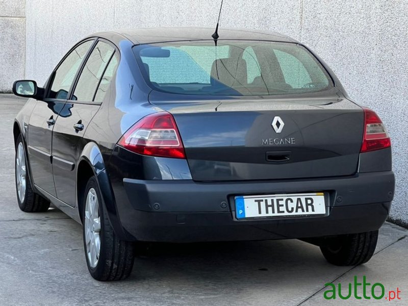 2007' Renault Megane photo #2