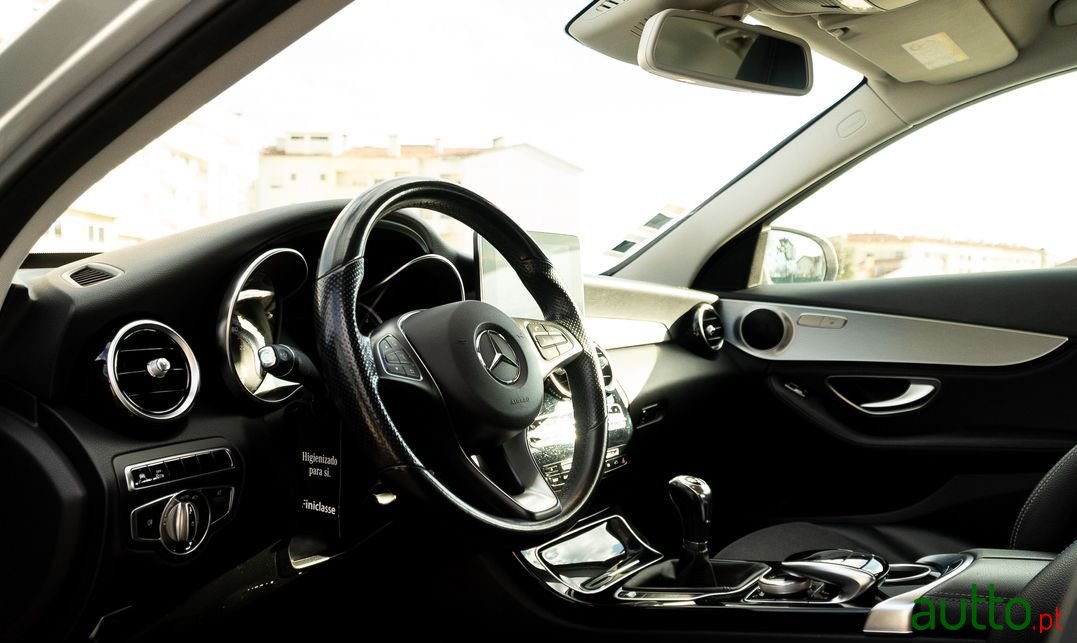 2014' Mercedes-Benz C-220 photo #2