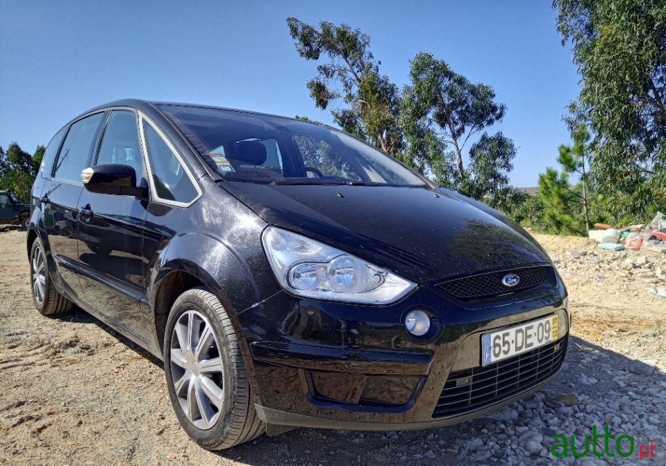 2007' Ford S-Max photo #1