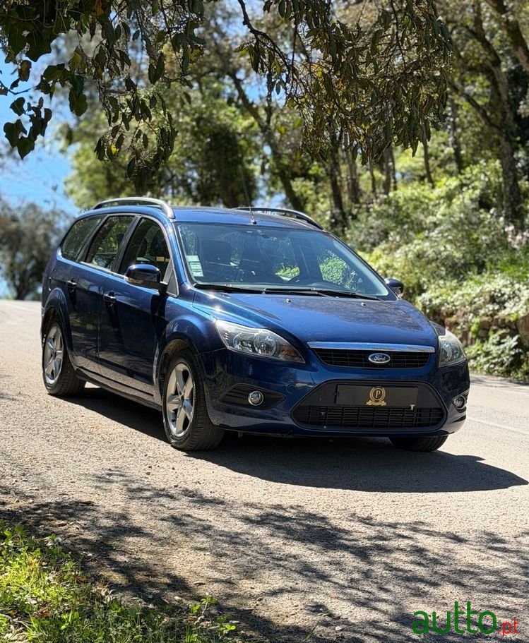 2009' Ford Focus Sw photo #2