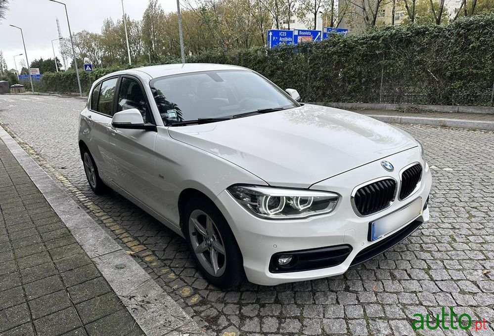 2019' BMW 116 D Line Sport photo #3