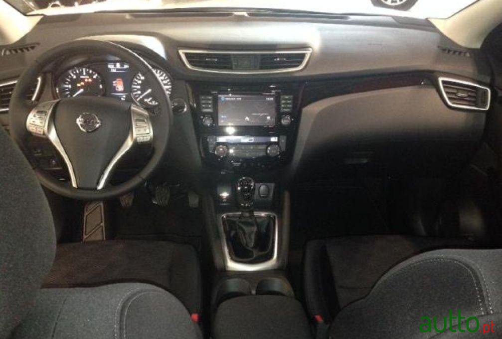 2016' Nissan Qashqai 1.5Dci 110cv N-Connecta photo #2