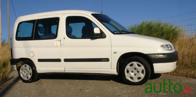2001' Citroen Berlingo 1.9 D photo #2