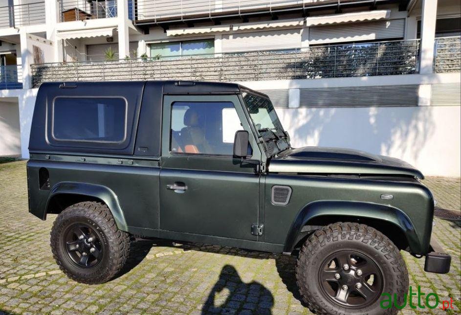 2008' Land Rover Defender 90 photo #2