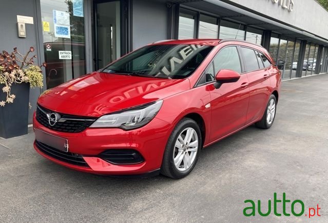 2020' Opel Astra Sports Tourer photo #1