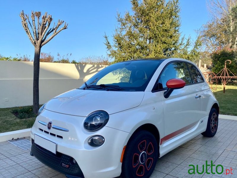 2016' Fiat 500E photo #1