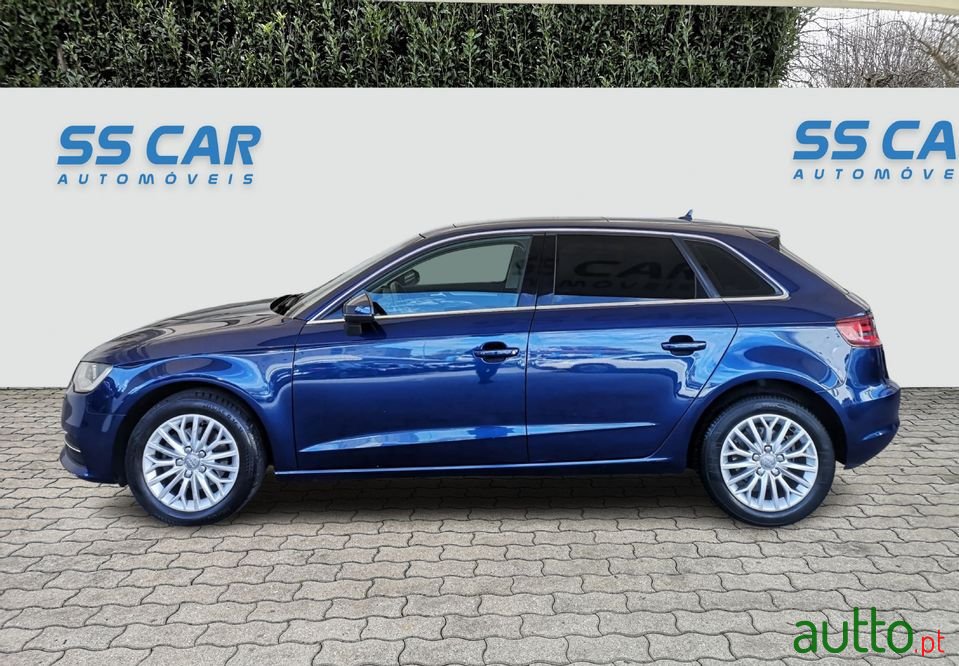 2014' Audi A3 Sportback photo #5