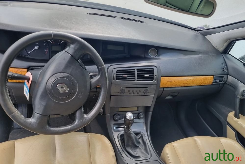 2003' Renault Vel Satis photo #2