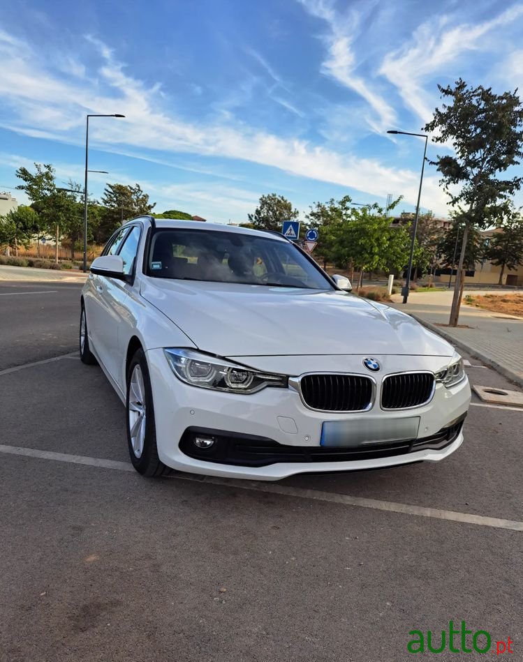 2019' BMW Série 3 D Touring Auto photo #4