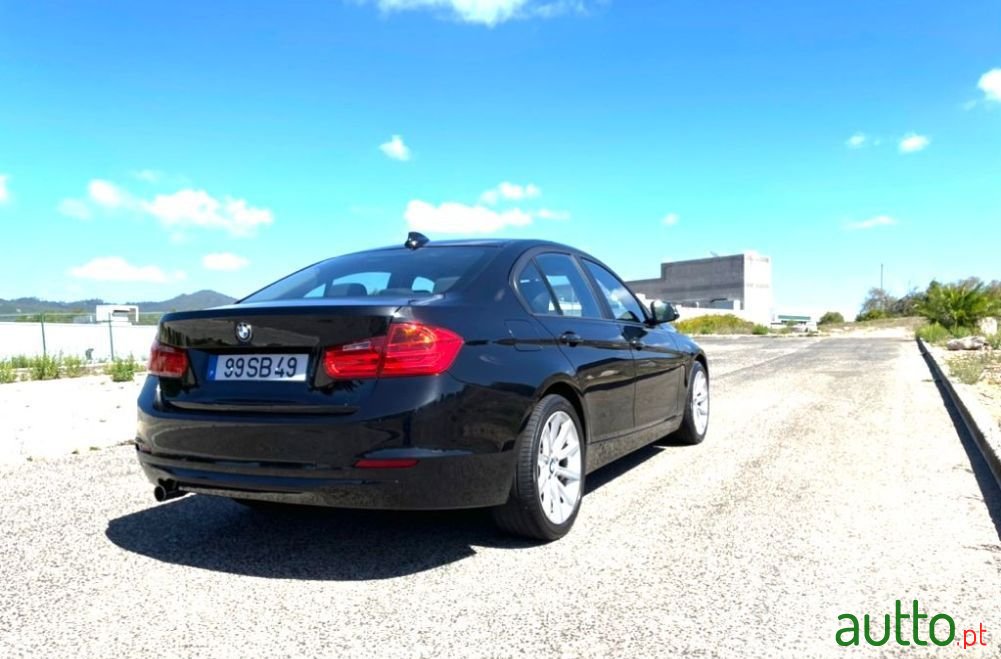 2012' BMW 316 photo #4