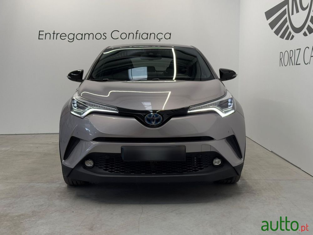 2018' Toyota C-HR photo #2