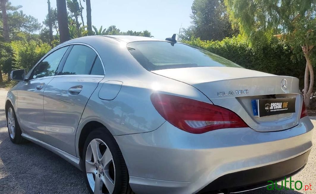 2015' Mercedes-Benz Cla-180 photo #4