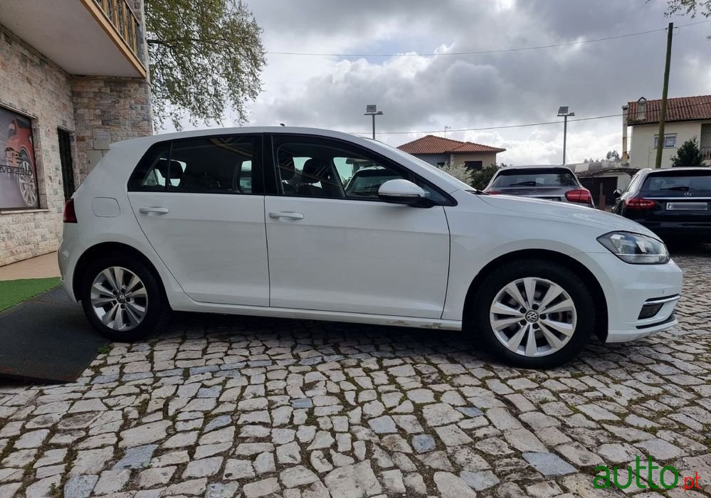 2019' Volkswagen Golf 1.6 Tdi Highline photo #5