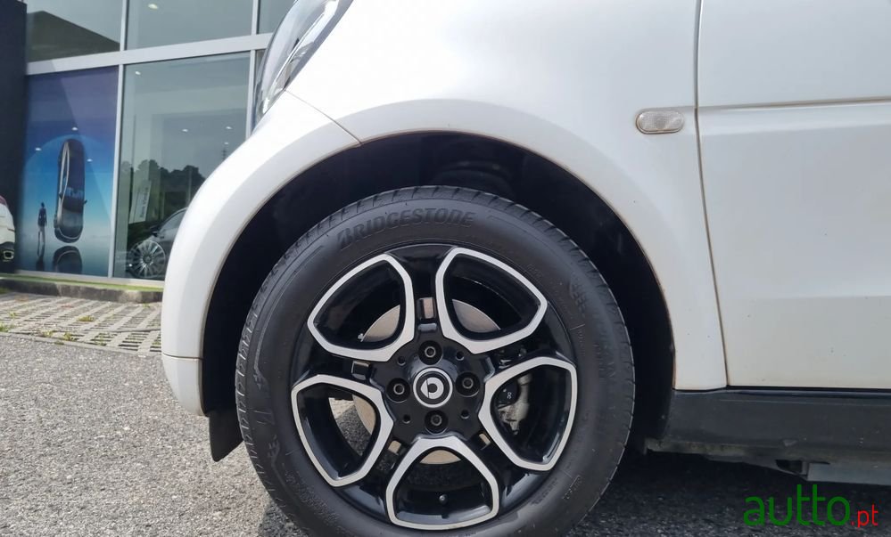 2020' Smart Fortwo Electric Drive Passion photo #5