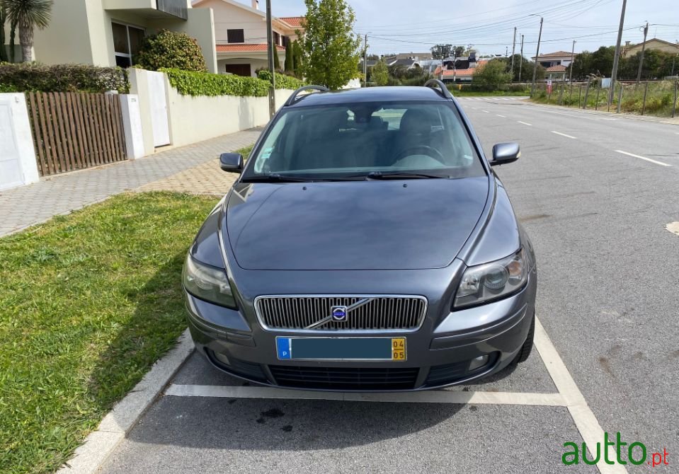 2004' Volvo V50 photo #1