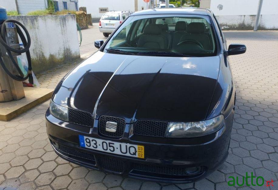 2003' SEAT Leon 1.4 16V photo #2